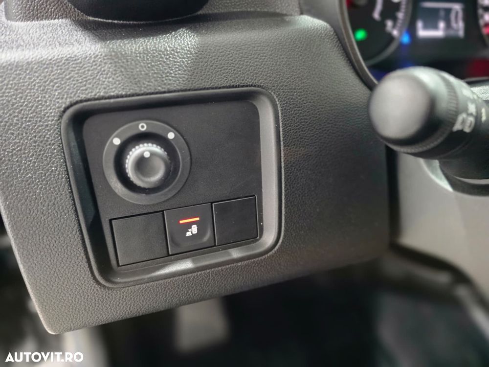 Dacia Duster TCe 150 GPF 4WD Prestige jante 17" - 12