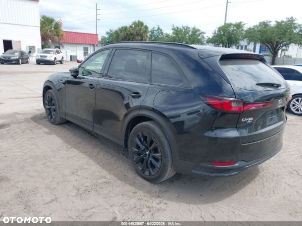 Mazda CX-90 - 3
