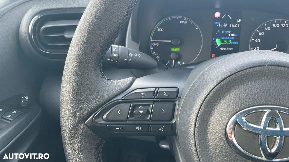 Toyota Yaris 1.5 VVT-i HSD Eco - 26