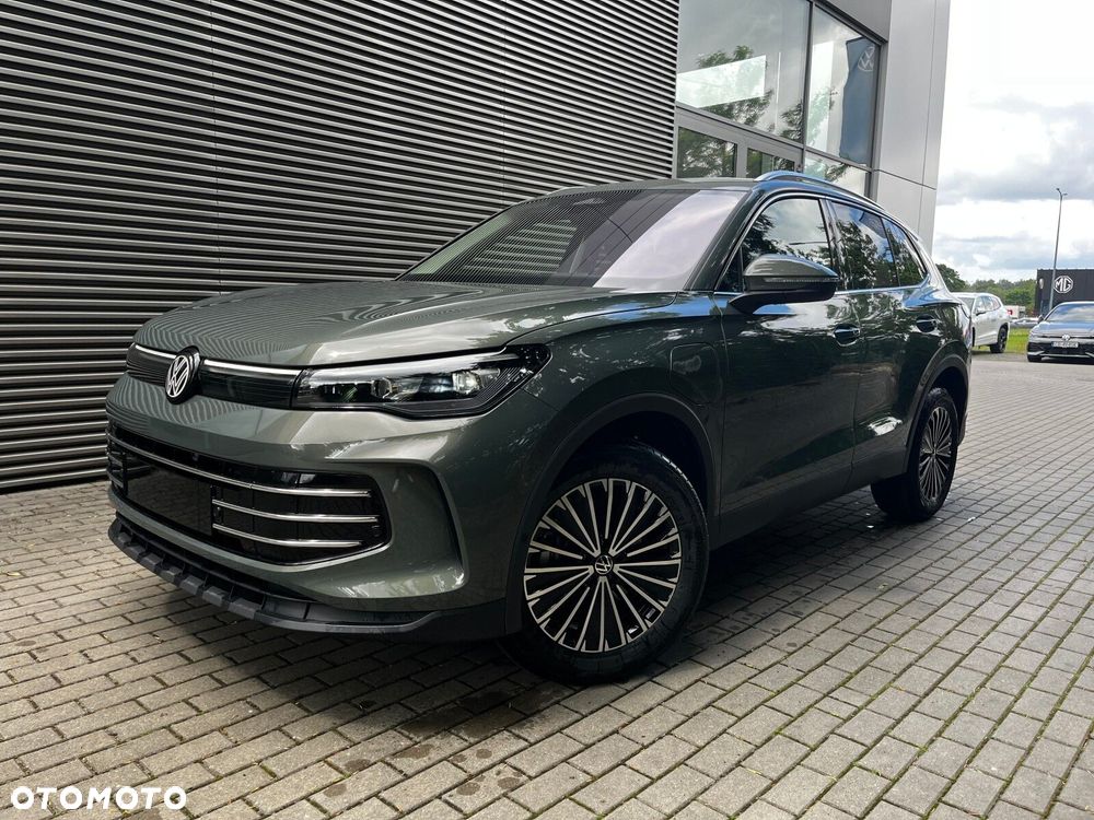 Volkswagen Tiguan - 3