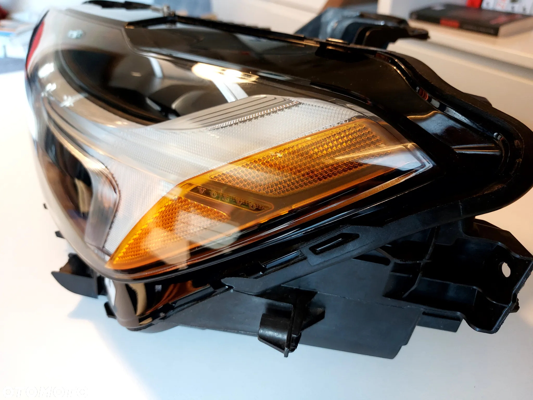 LAMPY PRZEDNIE VOLVO XC60 32338968 32338969 T4UVB KOMPLET LAMP USA FULL LED REFLEKTOR - 20