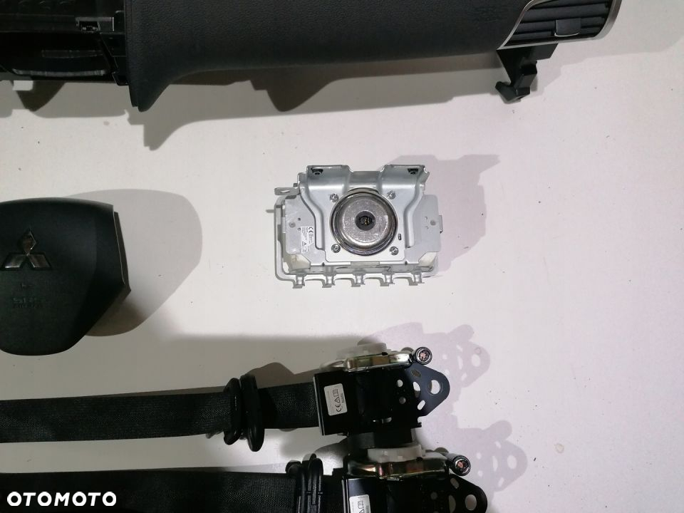 MITSUBISHI ECLIPSE CROSS DESKA KONSOLA AIRBAG PASY - 7