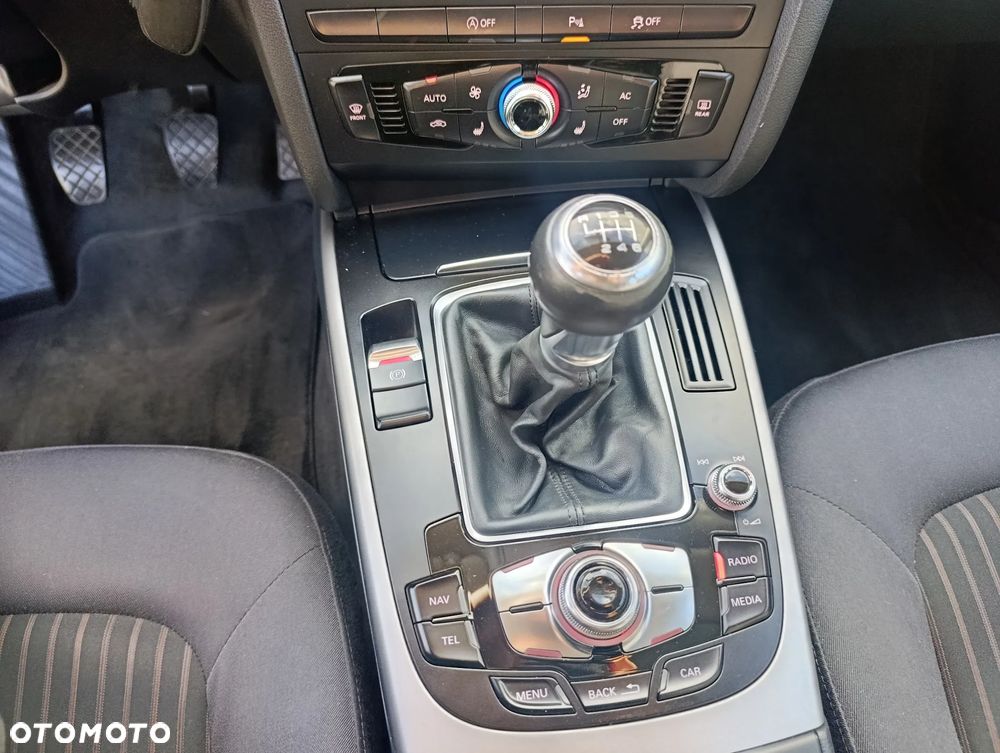 Audi A4 Avant 2.0 TDI DPF Ambiente - 23