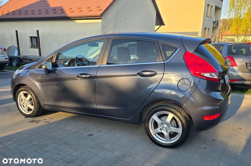 Ford Fiesta 1.25 Titanium EU5 - 5