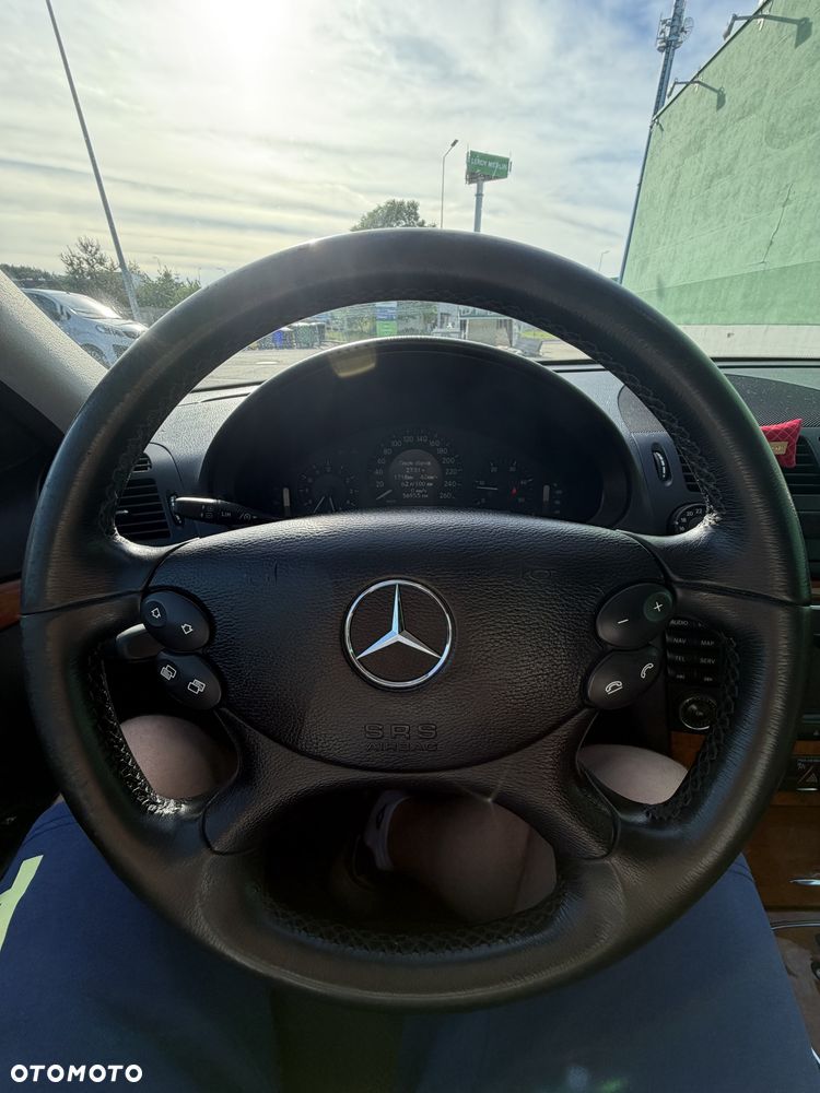 Mercedes-Benz Klasa E 200 CDI Automatik Classic - 17