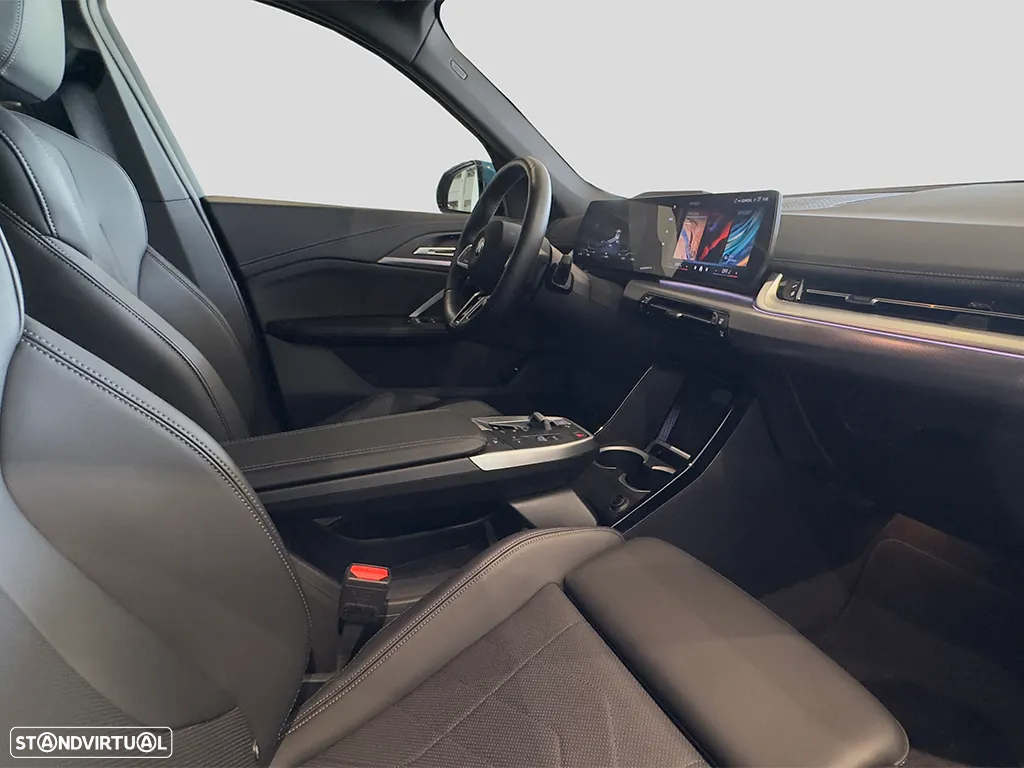 BMW iX1 xDrive30 Pack Desportivo M - 8