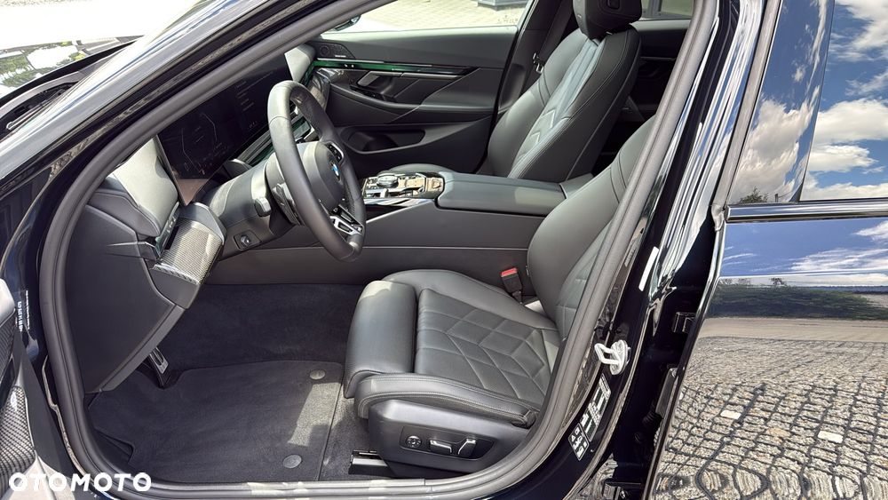BMW Seria 5 520d xDrive - 27
