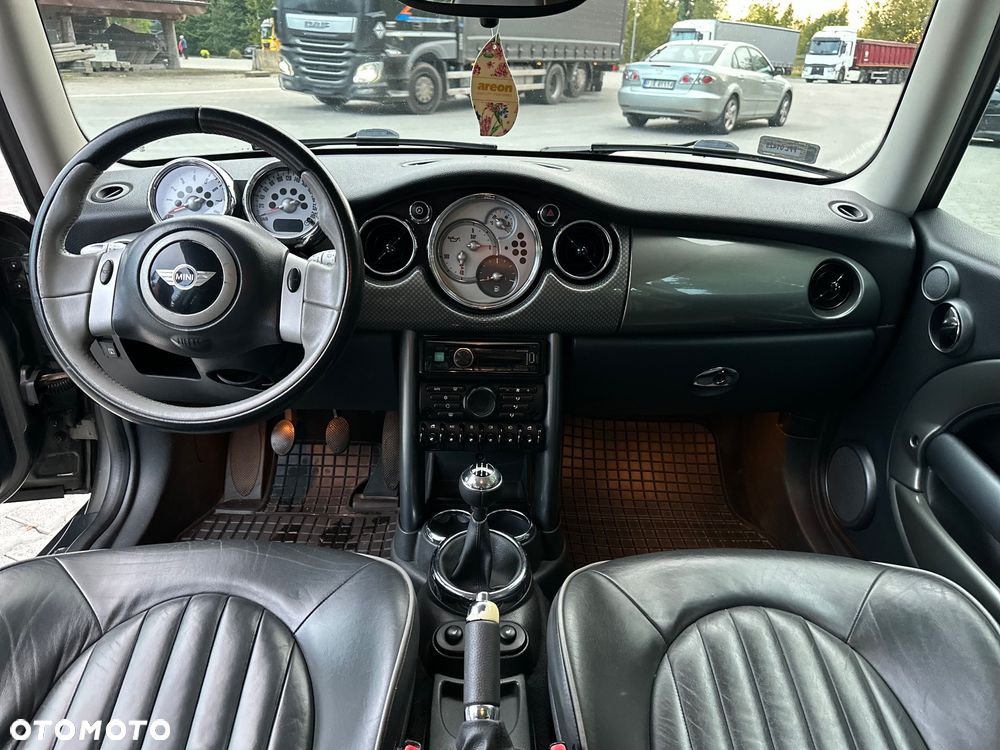 MINI ONE Standard - 15