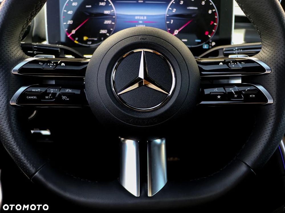 Mercedes-Benz CLE 200 4Matic 9G-TRONIC Edition AMG Line - 28