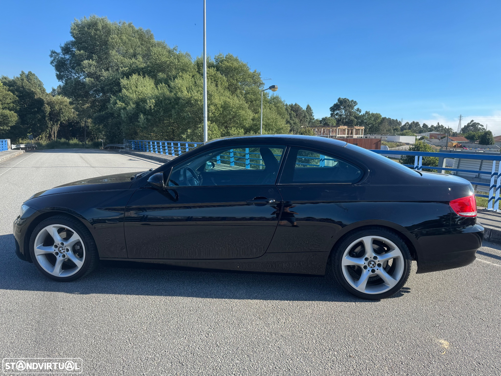 BMW 320 i Coupe Aut. - 8