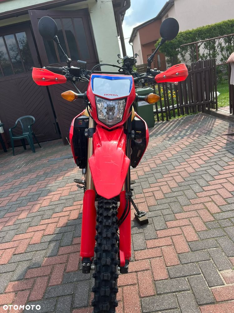 Honda CRF - 8