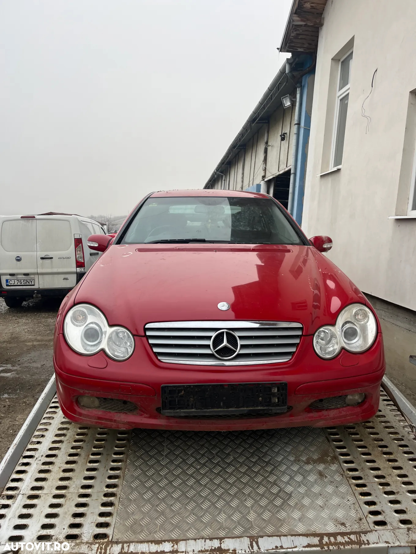 Dezmembrez Mercedes-Benz C CLass w203 CL Coupe - 2