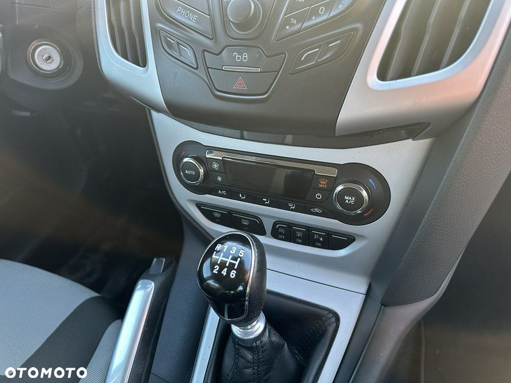 Ford Focus 1.0 EcoBoost Start-Stopp-System Champions Edition - 24