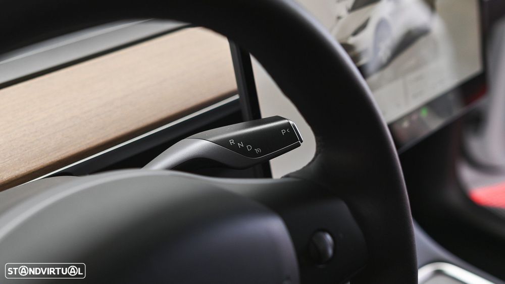 Tesla Model Y Long Range Dual Motor AWD - 43