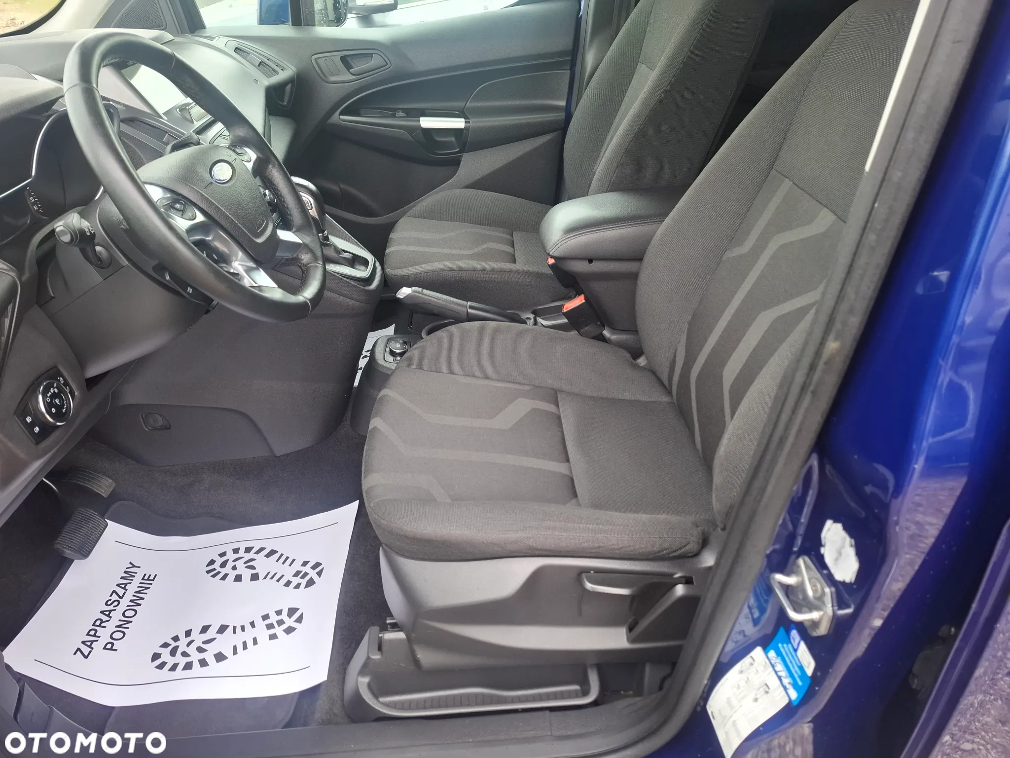 Ford Tourneo Connect Grand - 18
