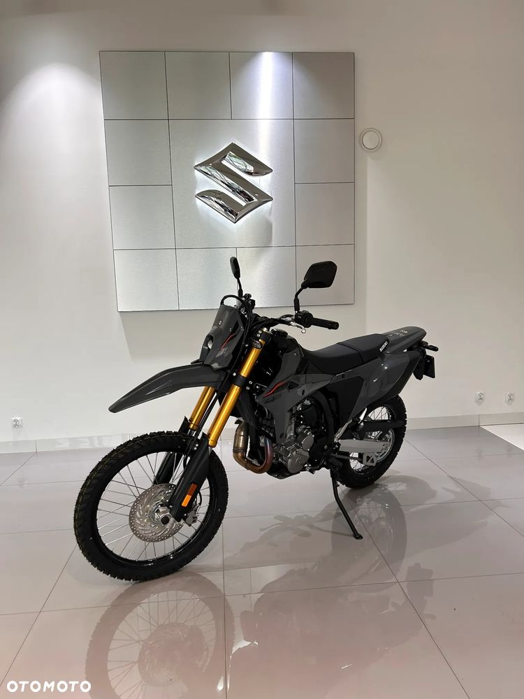 Suzuki DR-Z - 5