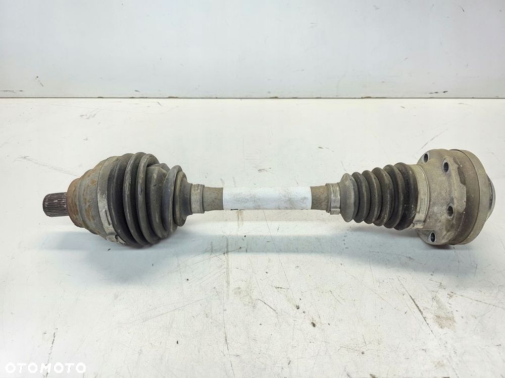 PÓŁOŚ LEWA KRÓTKA AUDI A3 8V VOLKSWAGEN SEAT SKODA 5Q0407271H