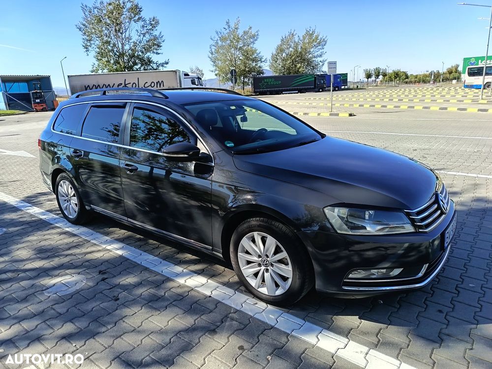 Volkswagen Passat - 4