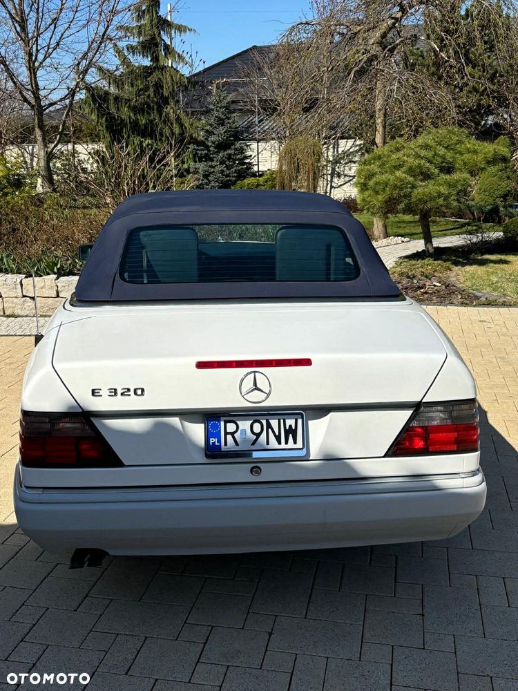 Mercedes-Benz Klasa E 320 - 4