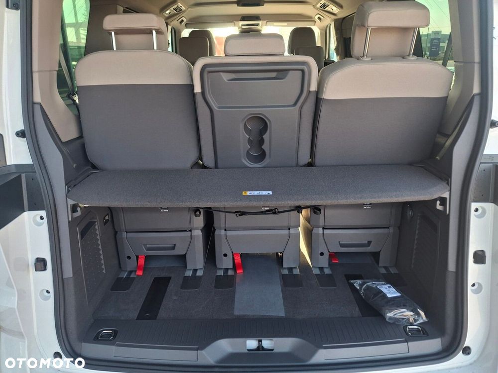 Volkswagen Multivan - 15