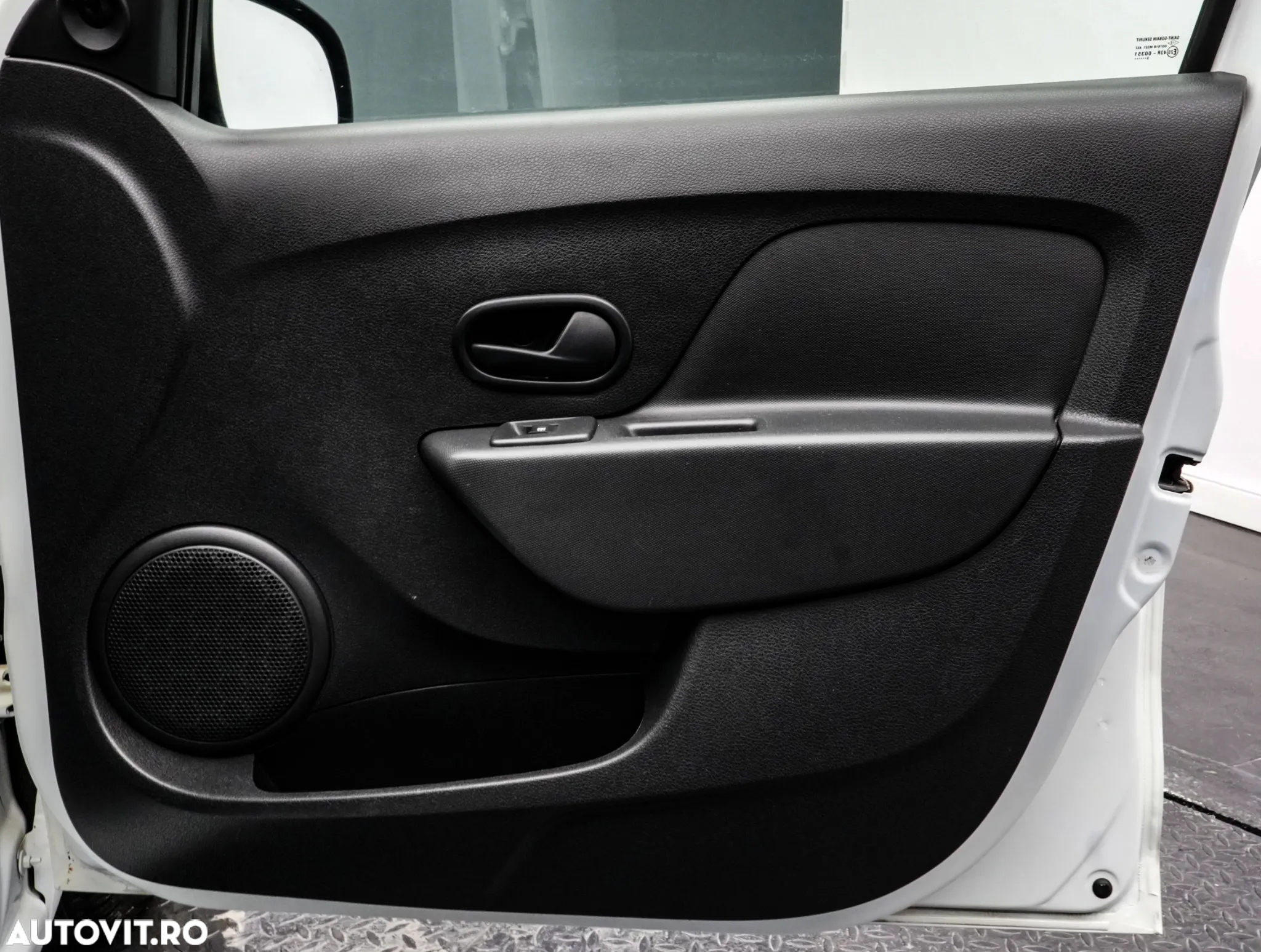 Dacia Logan 0.9 TCe Laureate - 26