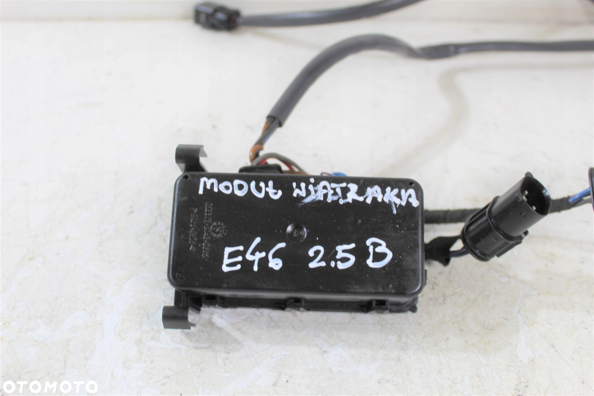 MODUŁ STEROWNIK PRZEKAŹNIK WIATRAKA BMW E46 2.5B - 2
