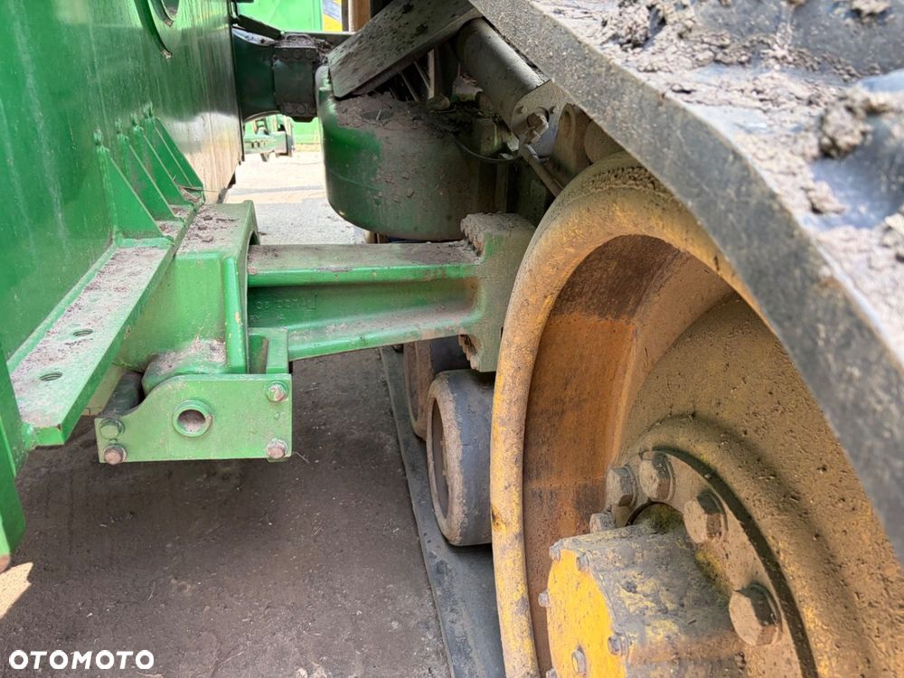 John Deere 9530T - 28