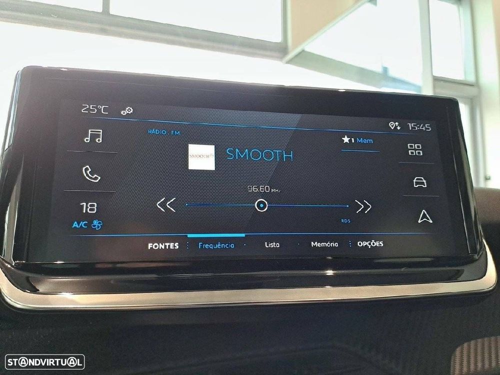 Peugeot 2008 1.2 PureTech Style - 19