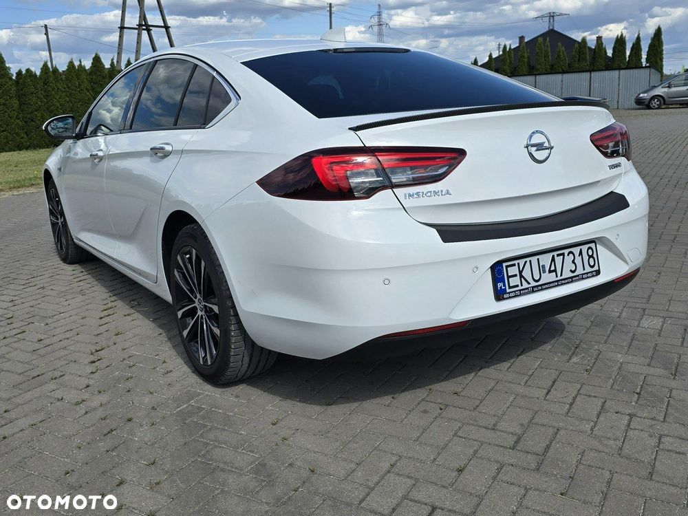 Opel Insignia - 16