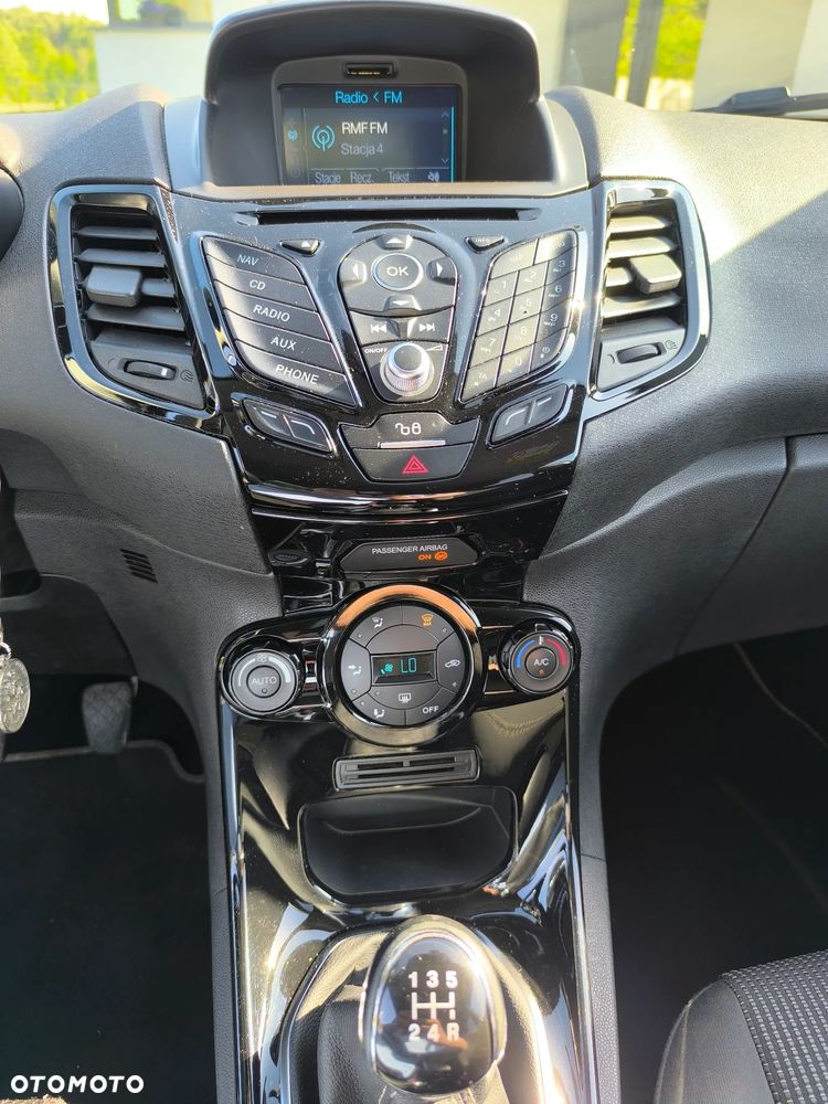 Ford Fiesta - 14