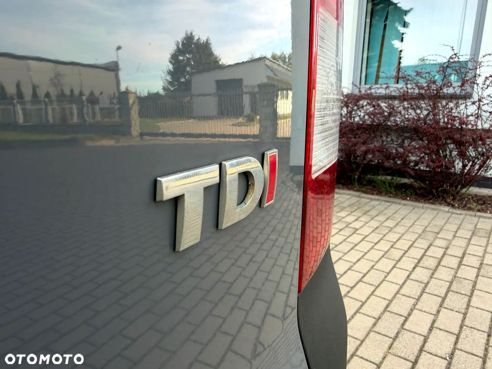 Volkswagen Transporter T5 TDI L2H1 - 24