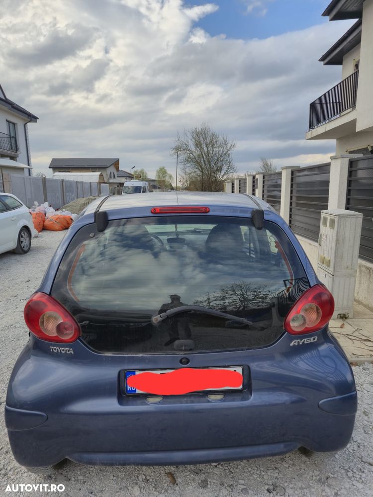 Toyota Aygo 1.0 Terra Plus - 4