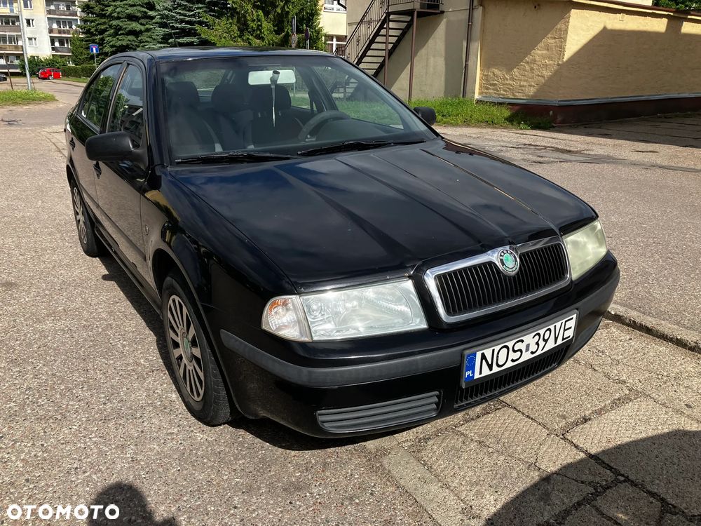Skoda Octavia 1.6 Tour - 1