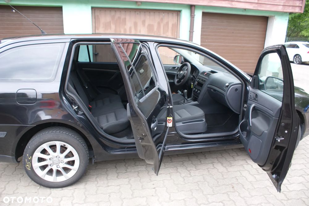 Skoda Octavia 1.6 - 8