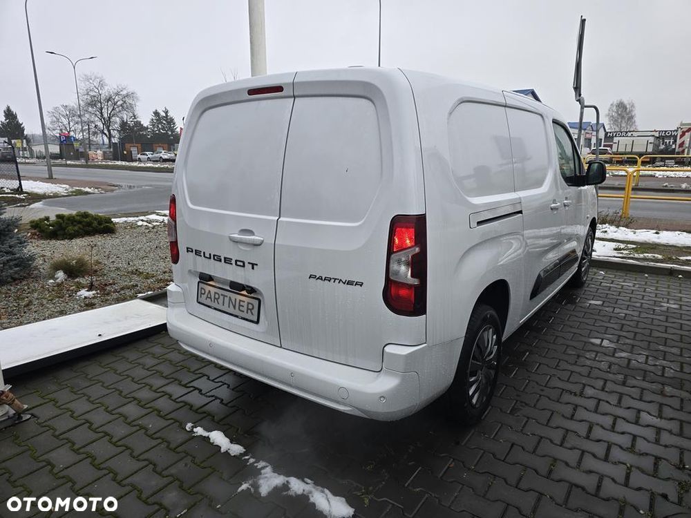 Peugeot Partner Van - 4