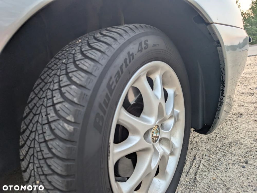 Alfa Romeo 147 1.9 JTD Distinctive - 18
