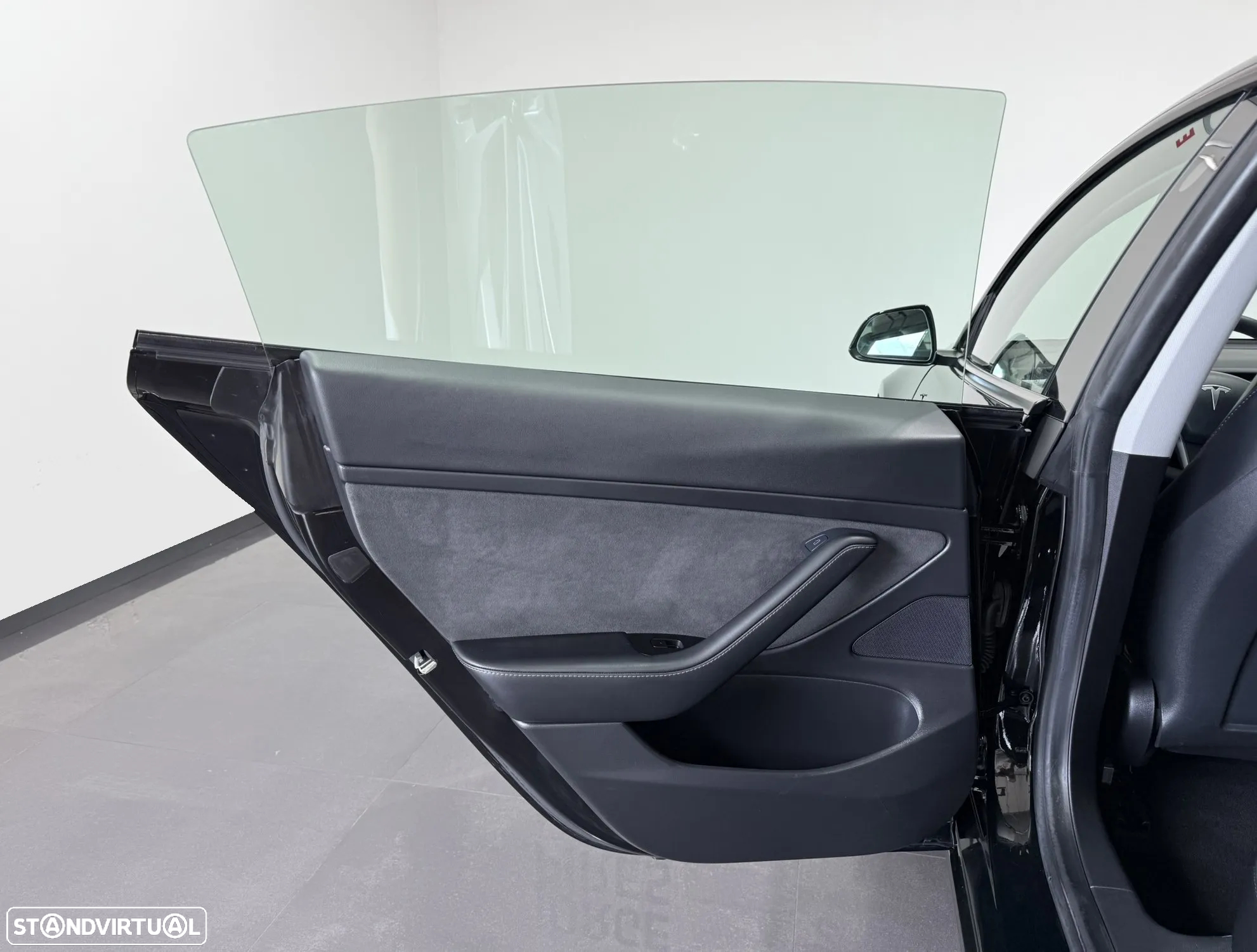 Tesla Model 3 Tração Traseira - 36