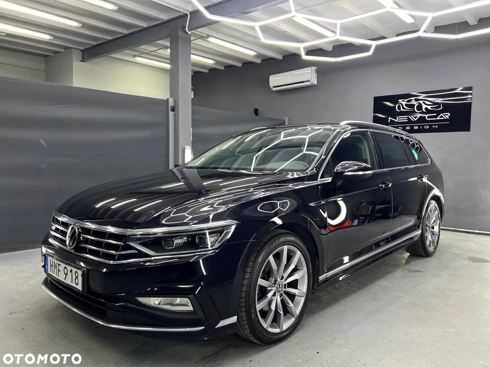Volkswagen Passat Variant 2.0 TDI SCR DSG 4Motion Business - 8