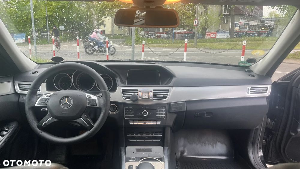 Mercedes-Benz Klasa E 200 BlueTEC 7G-TRONIC Avantgarde - 14