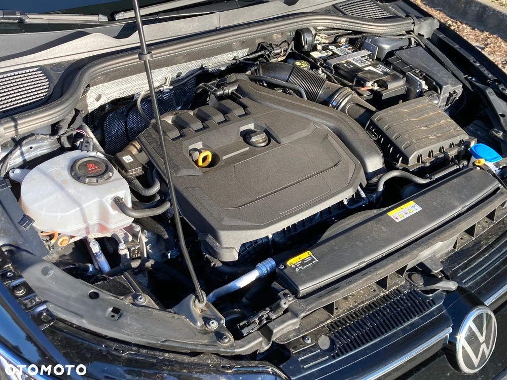 Volkswagen Golf 1.5 eTSI OPF DSG Style - 33