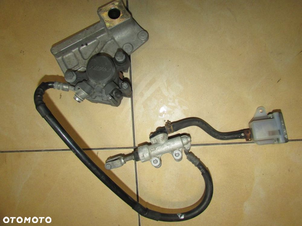 Suzuki GSF 650 Bandit 07-08 zacisk hamulcowy tył pompa - 1