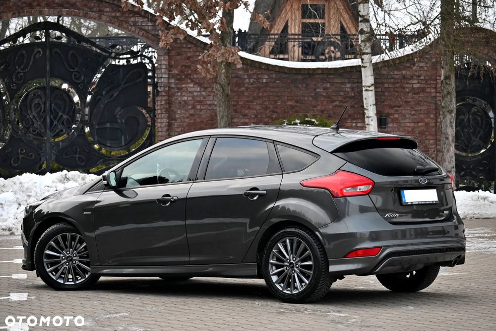 Ford Focus 1.5 EcoBoost ST-Line - 22