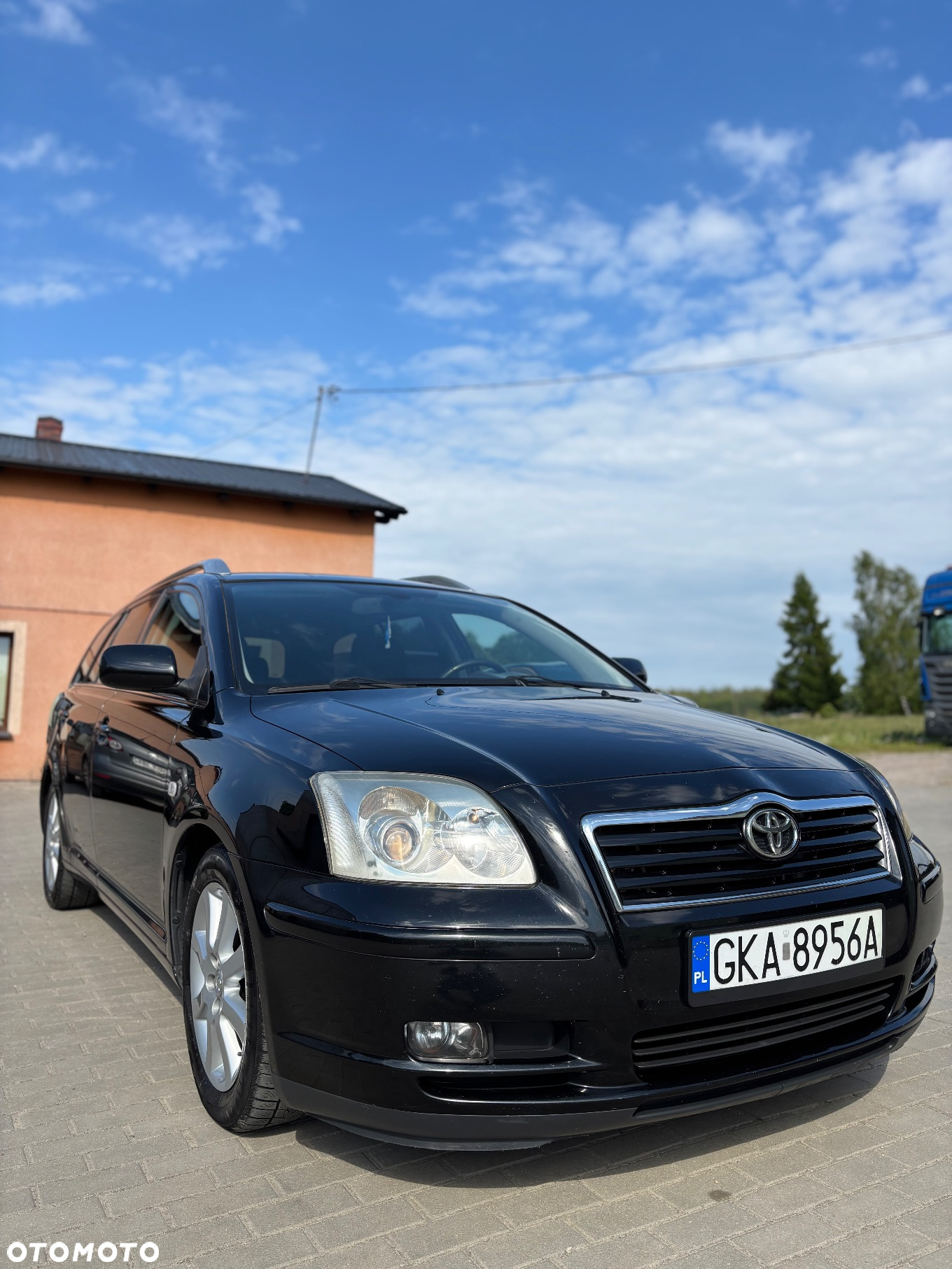 Toyota Avensis 2.0 D-4D Combi Sol - 2