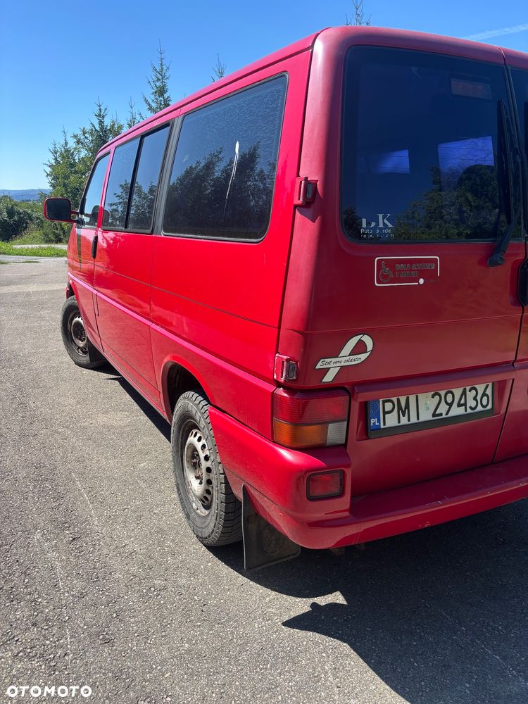 Volkswagen Caravelle - 5