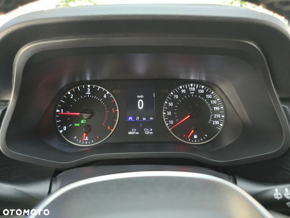 Renault Trafic 2022 photo 3