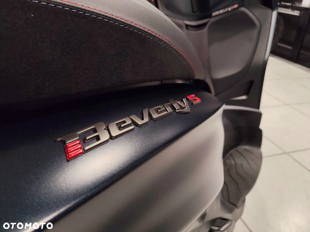 Piaggio Beverly - 11