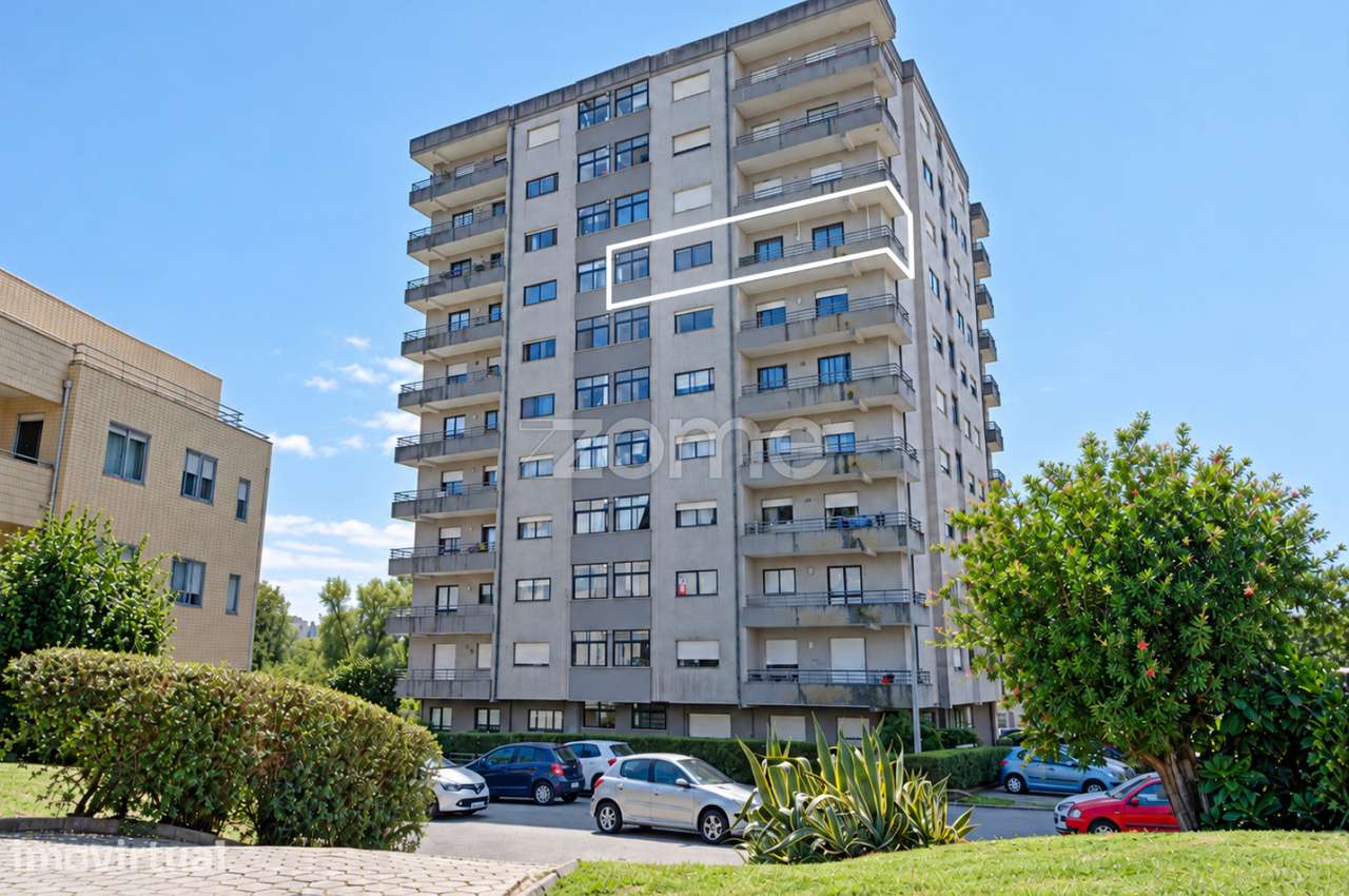 Apartamento T2 com garagem e varanda em Mafamude, Vila Nova de Gaia - Grande imagem: 2/31