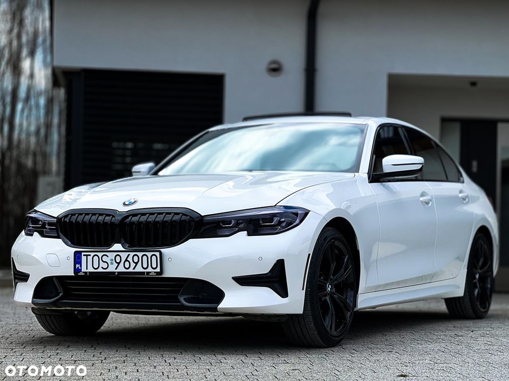 BMW Seria 3 330i Sport Line sport - 2