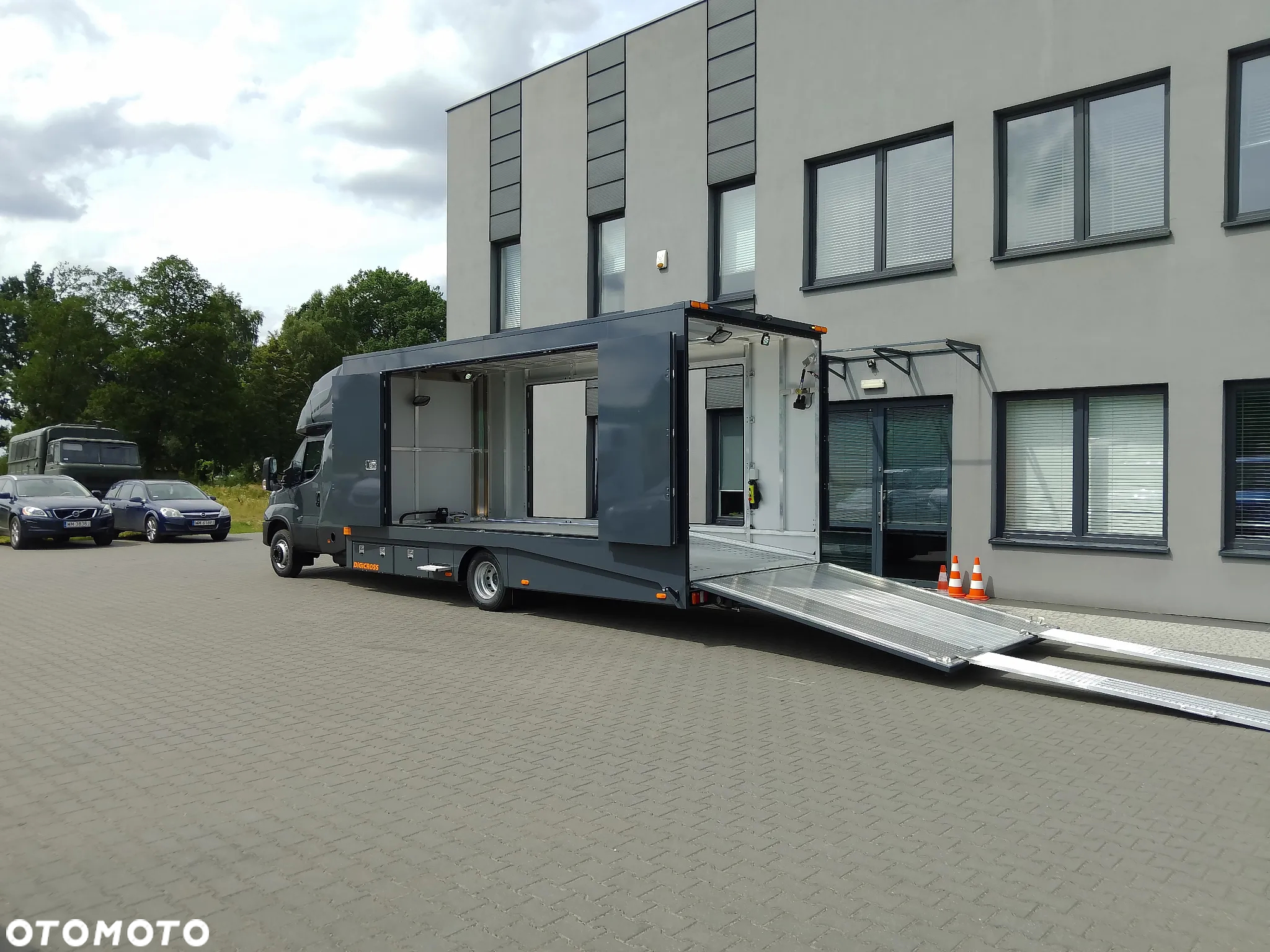 Iveco 70C21A8P DiGiCROSS - 18