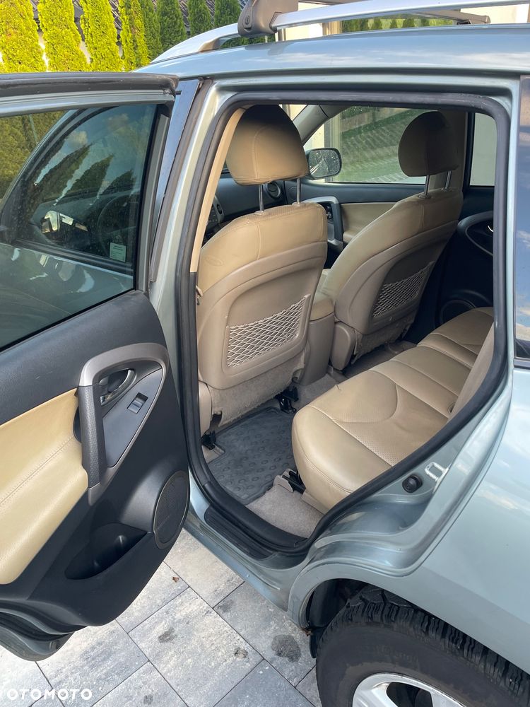 Toyota RAV4 2.0 VVT-i Prestige - 18